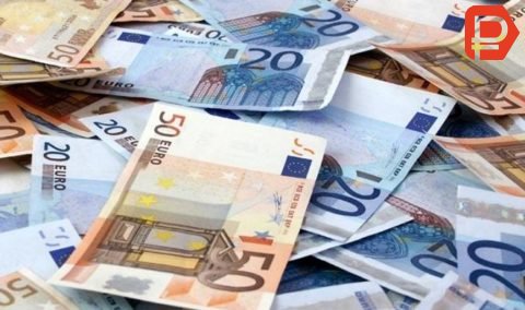 В Мособлбанк ставки по вкладам в евро для пенсионеров действуют повышенные с выгодным условием досрочного закрытия 