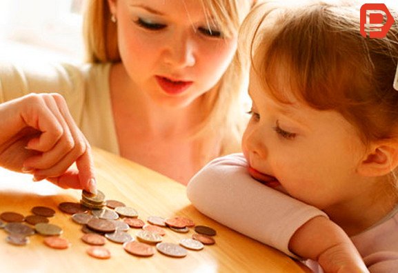 Ежемесячное пособие малоимущим семьям устанавливается исходя из доходов членов семьи